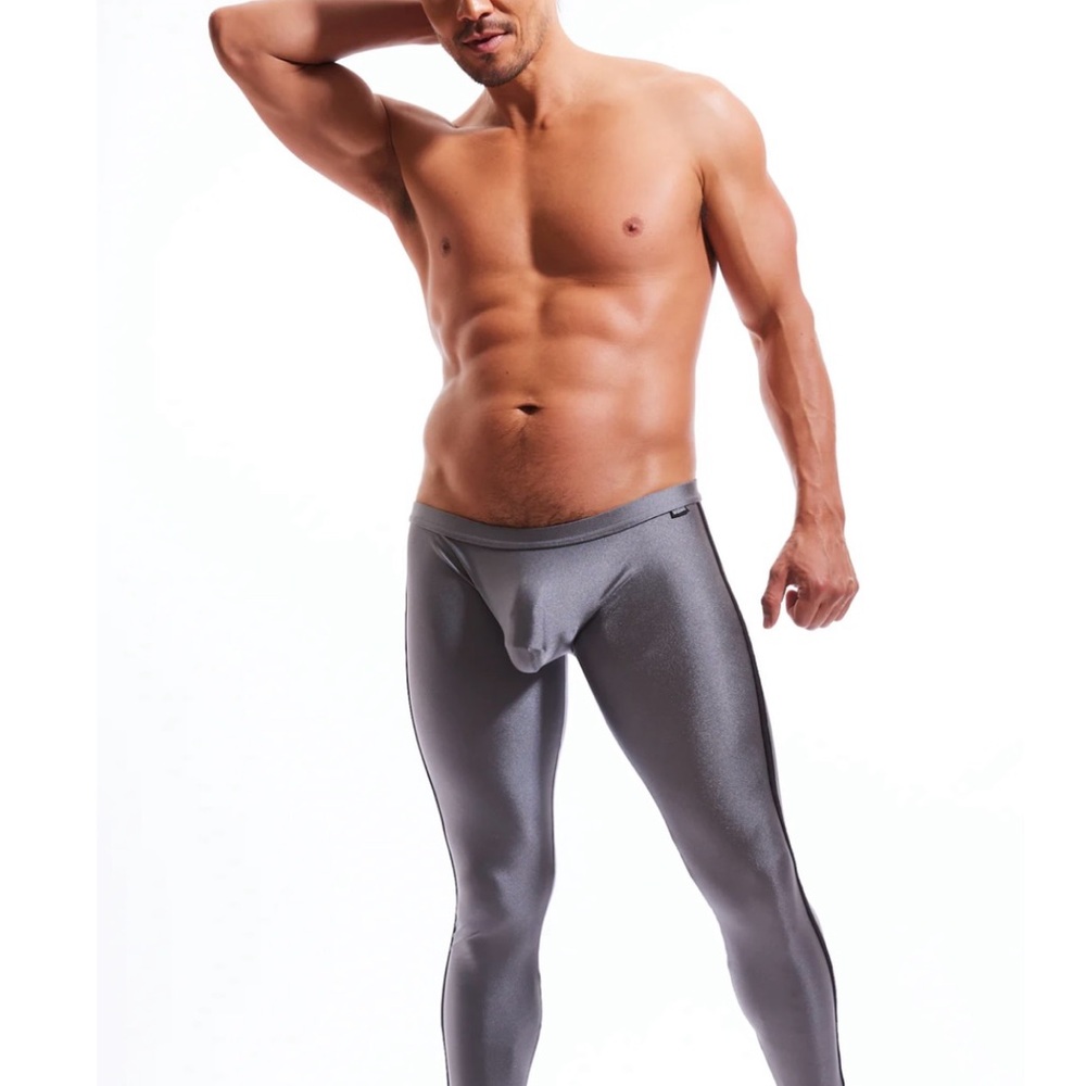 🔥 Men’s N2N Bodywear Dolphin Tights - Small